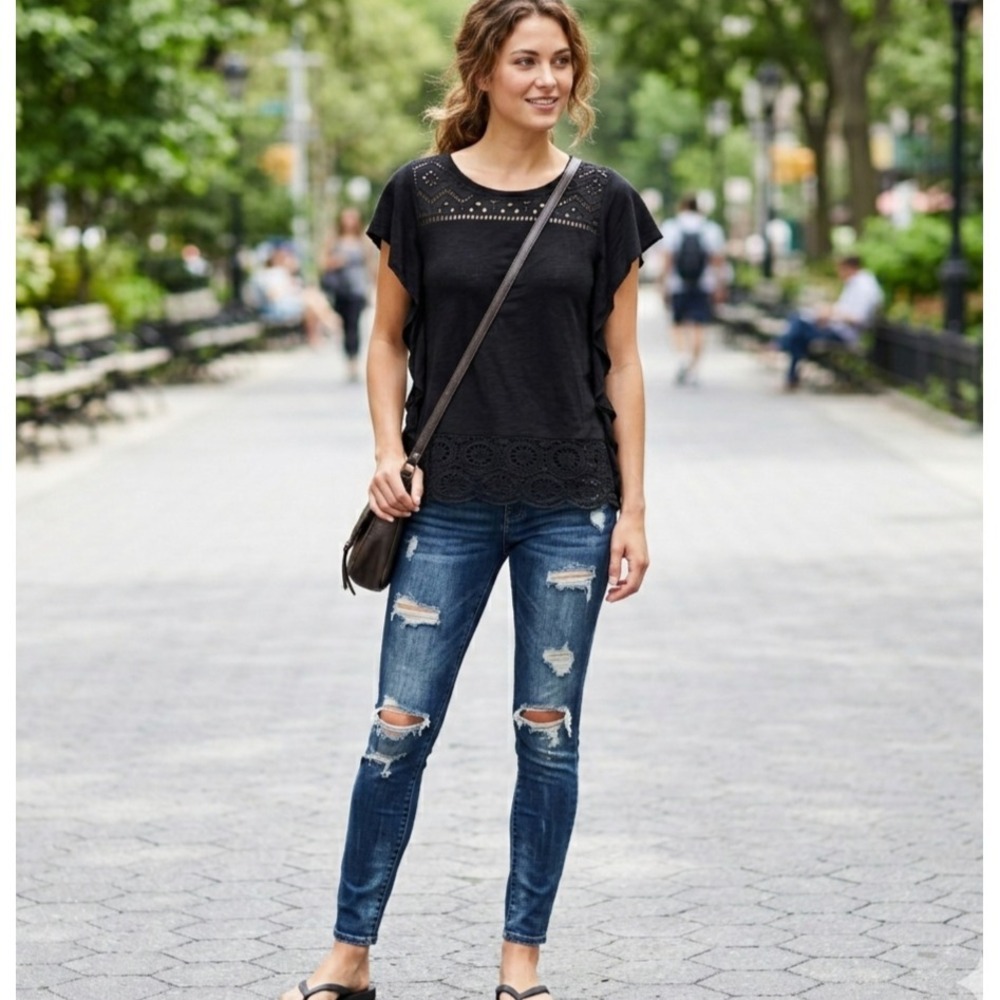 Cato Black Eyelet‎ Lace Top Womens M Cap Sleeve Boho Chic Cottagecore Whimsigoth - Picture 2 of 11